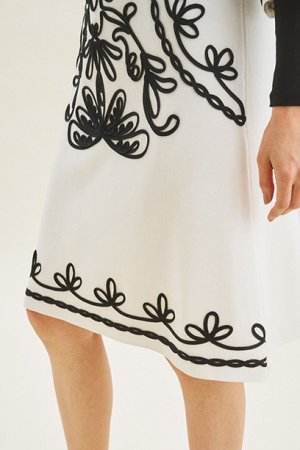 画像4: 【 40%OFF セール46,200円→27,720円】 グレースコンチネンタル｜GRACE CONTINENTAL コード刺繍ニットワンピース{-BCS}