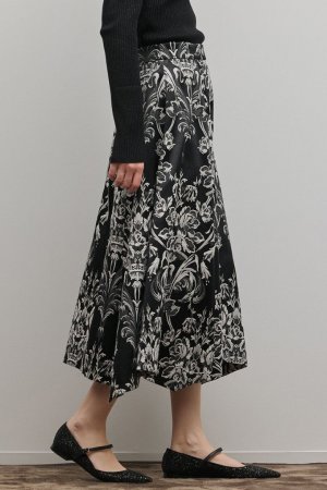 画像6: グレースコンチネンタル｜GRACE CONTINENTAL  オーナメントジャガードハンカチヘムスカート{-BFS}