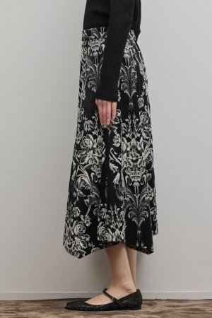 画像8: グレースコンチネンタル｜GRACE CONTINENTAL  オーナメントジャガードハンカチヘムスカート{-BFS}