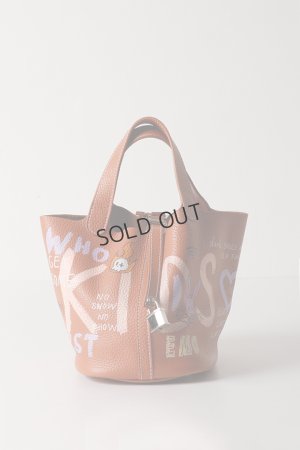 画像1: {SOLD}guernika ゲルニカ Cube Bag / size S / Mocha mousse{E-}{GR-CB-3-BEA}
