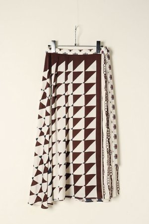 画像10: 【 40%OFF セール42,900円→25,740円】 グレースコンチネンタル｜GRACE CONTINENTAL グレースクラス GRACE CLASS コンビツイルプリントスカート{0221321091-21BRW-BAA}