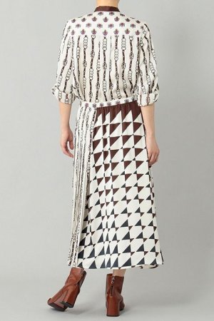 画像8: 【 40%OFF セール42,900円→25,740円】 グレースコンチネンタル｜GRACE CONTINENTAL グレースクラス GRACE CLASS コンビツイルプリントスカート{0221321091-21BRW-BAA}