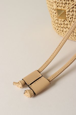 画像4: 【 30%OFF セール324,500円→227,150円】 Valentino ヴァレンティノ ローマンスタッズ ラフィア バケットバッグ{-BCS}