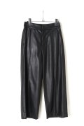 AULA アウラ LEATHER CROPPED PANTS{-AEA}