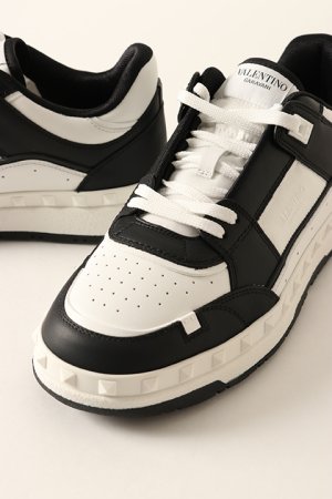 画像4: 【 30%OFF セール132,000円→92,400円】 Valentino ヴァレンティノ フリードット カーフスキン ロートップスニーカー{-BDS}