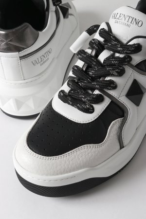 画像5: 【 30%OFF セール165,000円→115,500円】 Valentino ヴァレンティノ ワンスタッズ XL レザー ロートップスニーカー{-BES}