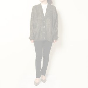 画像8:   BLAMINK ブラミンク PRE 7GカシミヤファーVネックカーディガン{7915-299-0049-OLV-BBA}