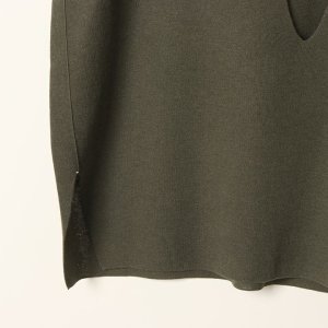 画像4: 【 40%OFF セール99,000円→59,400円】 BLAMINK ブラミンク カシミヤハイツイストVネックベスト{7918-230-0060-OLV-BAA}