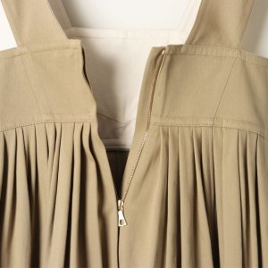 画像6: 【 40%OFF セール154,000円→92,400円】 BLAMINK ブラミンク コットンストラップタックワンピース{7926-230-0251-BEG-BAS}