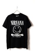 NIRVANA ニルヴァーナ (Nevermind 35周年 ) - Tour '91 / バックプリントあり / カーボンソフト加工 / Tシャツ / メンズ{2605357630023-BFS}