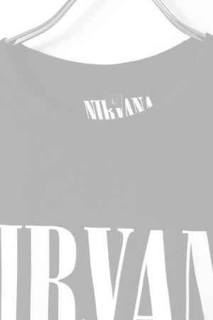 画像2: NIRVANA ニルヴァーナ (Nevermind 35周年 ) - Tour '91 / バックプリントあり / カーボンソフト加工 / Tシャツ / メンズ{2605357630023-BFS}