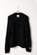SUSS スス FUZZY ROLLNECK LOGO SWEATER{-BFA}