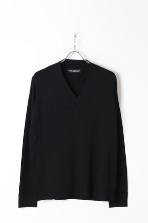 画像1: 【 30%OFF セール｜71,500円→50,050円】 Neil Barrett ニールバレット DEEP V-NECK 16GG SWEATER{BMA1081-N618-01-BJS}