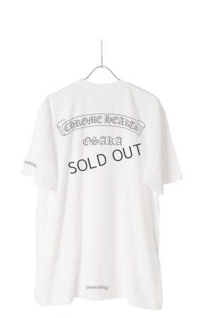 画像1: {SOLD}★新品 インボイス付 CHROME HEARTS クロムハーツ スクロール Osakaロゴ ショートスリーブTシャツ{408129111WHT1XL832-BES}