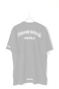  {SOLD} CHROME HEARTS クロムハーツ スクロール Osakaロゴ ショートスリーブTシャツ {408129111BLK1XL831-BES}  :CH202505-02-BLK-XL 