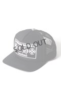 ｛SOLD｝★海外買付 新品 インボイス付 CHROME HEARTS  クロムハーツ 【ロンドン限定】 CH トラッカーキャップ{304112505BLKBR0470-BFS}
