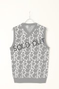 1PIU1UGUALE3 GOLF ウノピゥウノウグァーレトレ ゴルフ KNIT VEST 113G FULL LOGO {-BBA}