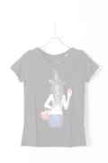   NO COMMENT PARIS ノーコメントパリ 【Japan Limited】T-SHIRT L-CREW witch apple{NC-TL.LTN147-BLK-AIS}