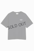 MAISON KITSUNE メゾンキツネ ハンドライティング エンブロイダリー オーバーサイズ Tシャツ {-BES}