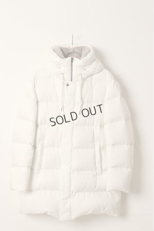 画像2: {SOLD}HERNO ヘルノ フェイクファー襟付きナイロンパーカー{PI001159U 12414Z 1000-BDA}