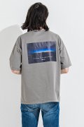 RESOUND CLOTHING リサウンドクロージング YOAKE PHOTO OVER TEE{-BES}