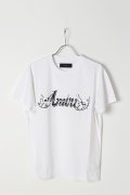 【 50%OFF セール｜46,750円→23,375円】 AMIRI アミリ Motley Crue AMIRI Tee{-BJS}