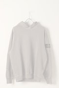   STONE ISLAND ストーンアイランド 65860 ‘OLD’ TREATMENT {-BDS}  :SI202403-01-DGRY 