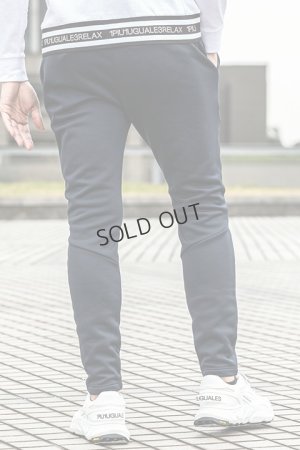 画像3: {SOLD}1piu1uguale3 RELAX ウノピゥウノウグァーレトレ リラックス ポーラテック縦ロゴロングパンツ{-BDA}