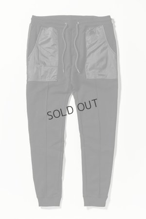 画像9: {SOLD}1piu1uguale3 RELAX ウノピゥウノウグァーレトレ リラックス ラインロゴコンビジョガーパンツ{-BDA}