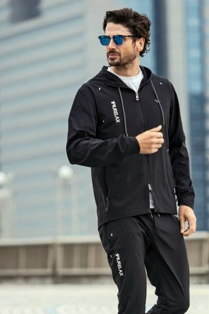 画像6: 【 40%OFF セール｜18,920円→11,352円】 1piu1uguale3 RELAX ウノピゥウノウグァーレトレ リラックス 縦ロゴランニングパーカー{-BCS}