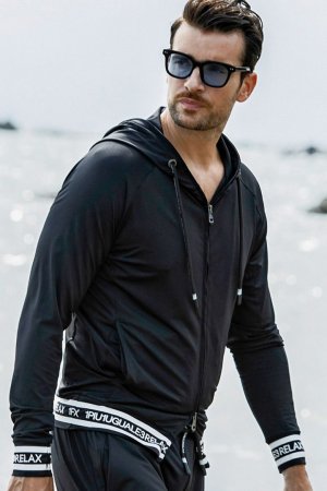 画像3: 【 30%OFF セール18,920円→13,244円】 1piu1uguale3 RELAX ウノピゥウノウグァーレトレ リラックス ヘムロゴラッシュガードフーディー{-BES}