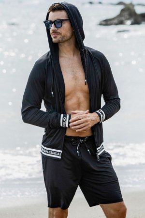 画像8: 【 30%OFF セール18,920円→13,244円】 1piu1uguale3 RELAX ウノピゥウノウグァーレトレ リラックス ヘムロゴラッシュガードフーディー{-BES}