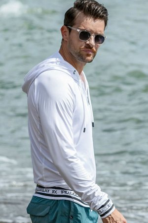 画像4: 【 30%OFF セール18,920円→13,244円】 1piu1uguale3 RELAX ウノピゥウノウグァーレトレ リラックス ヘムロゴラッシュガードフーディー{-BES}