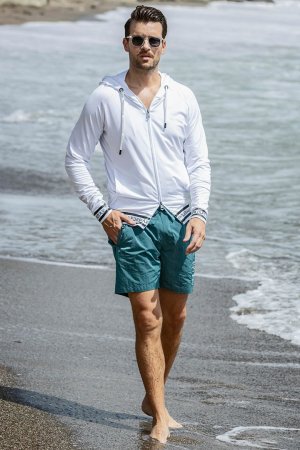 画像7: 【 30%OFF セール18,920円→13,244円】 1piu1uguale3 RELAX ウノピゥウノウグァーレトレ リラックス ヘムロゴラッシュガードフーディー{-BES}