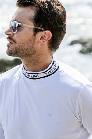 画像9: 【 30%OFF セール8,800円→6,160円】 1piu1uguale3 RELAX ウノピゥウノウグァーレトレ リラックス ネックロゴ長袖ラッシュガード{-BES}