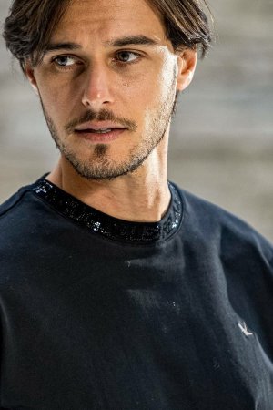 画像4: 1piu1uguale3 RELAX ウノピゥウノウグァーレトレ リラックス ラインストーンネックロゴロングTシャツ{-BEA}