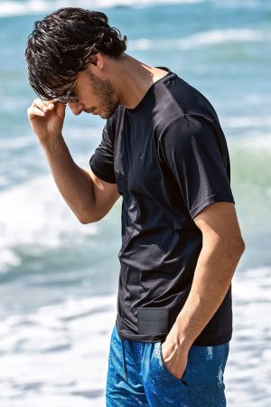 画像2: 1piu1uguale3 RELAX ウノピゥウノウグァーレトレ リラックス ラインロゴラッシュガード半袖Tシャツ{-BFS}