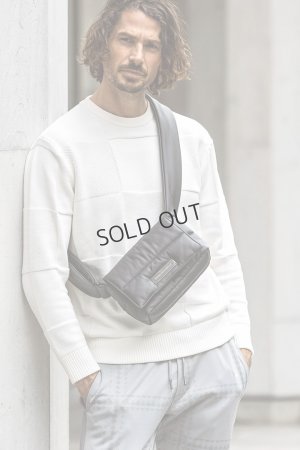 画像4: {SOLD}1piu1uguale3 RELAX ウノピゥウノウグァーレトレ リラックス シルバーロゴプレートパデッドミニショルダーバッグ{-BEA}