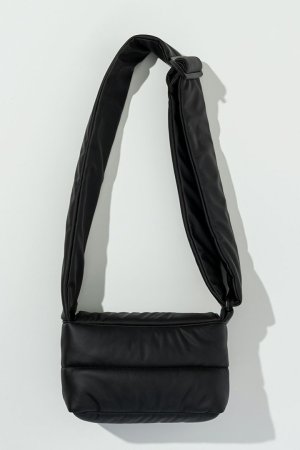 画像8: 1piu1uguale3 RELAX ウノピゥウノウグァーレトレ リラックス シルバーロゴプレートパデッドミニショルダーバッグ{-BEA}