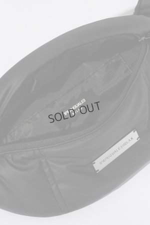 画像11: 1piu1uguale3 RELAX ウノピゥウノウグァーレトレ リラックス シルバーロゴプレートパデッドボディバッグ{-BEA}