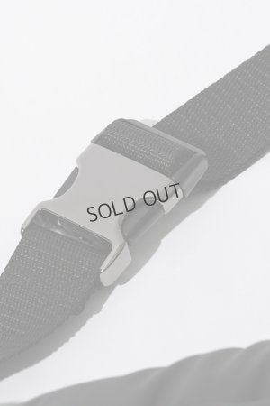 画像12: 1piu1uguale3 RELAX ウノピゥウノウグァーレトレ リラックス シルバーロゴプレートパデッドボディバッグ{-BEA}