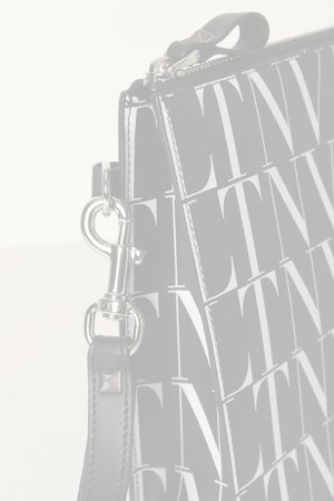 画像4:   Valentino ヴァレンティノ VLTN TIMESポーチ {UY0P0P09GTC-0NI-BJA}  :UY0P0P09GTC0NI-F 