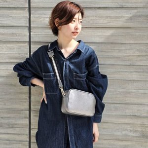 画像7:  ★先行予約商品★  VIOLAd'ORO ヴィオラドーロ SHIMMER メタリックレザーカメラバッグ{-BFS}