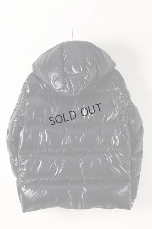 画像2: {SOLD}VALENTINO×MONCLER ヴァレンティノ×モンクレール モンクレール コラボレーション Vロゴ ダウンジャケット{SV3CN00A5AG-ONI-AIA}