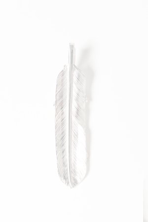 画像2: Taro Washimi タロウ ワシミ 鷲見太郎 L arabesque flight feather 02/eagle claw pendant 02/S K18 flower metal/ruby 2mm{-BES}{E-26}