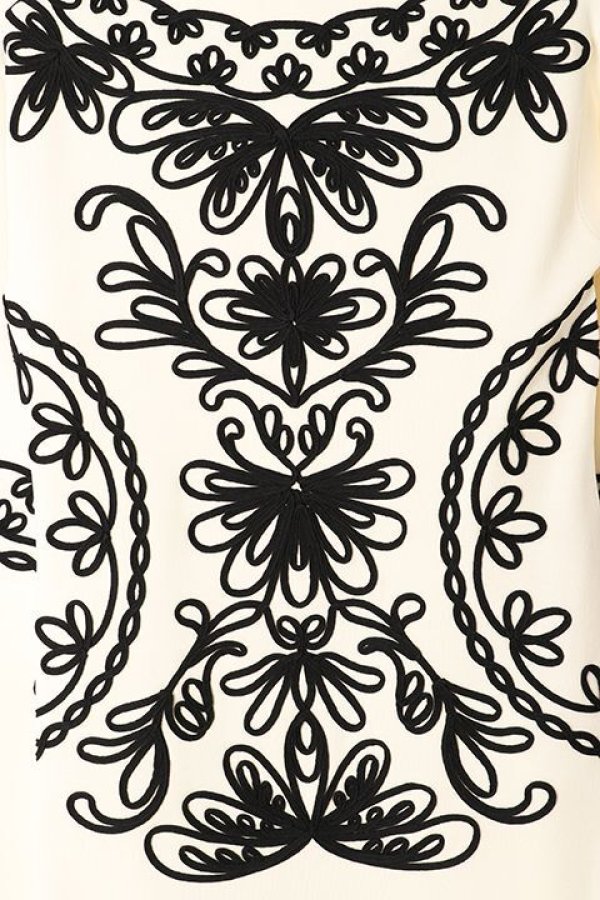 画像6: 【 40%OFF セール46,200円→27,720円】 グレースコンチネンタル|GRACE CONTINENTAL コード刺繍ニットワンピース{-BCS} (6)
