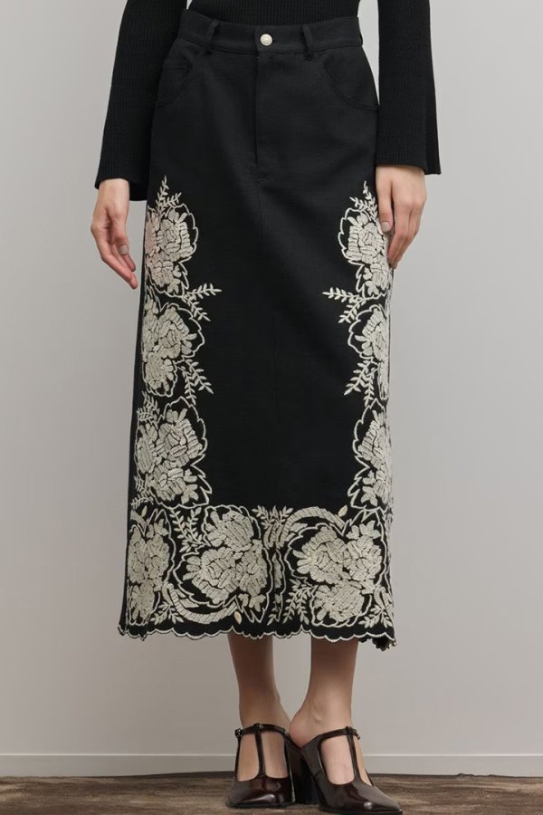画像1: グレースコンチネンタル｜GRACE CONTINENTAL  エンブロイダリータイトスカート{-BFS} (1)