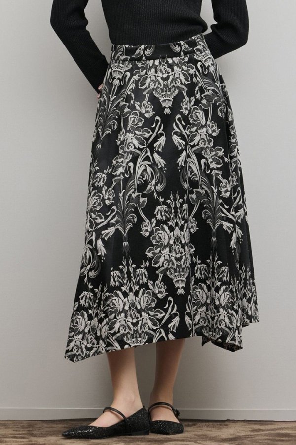 画像1: グレースコンチネンタル｜GRACE CONTINENTAL  オーナメントジャガードハンカチヘムスカート{-BFS} (1)