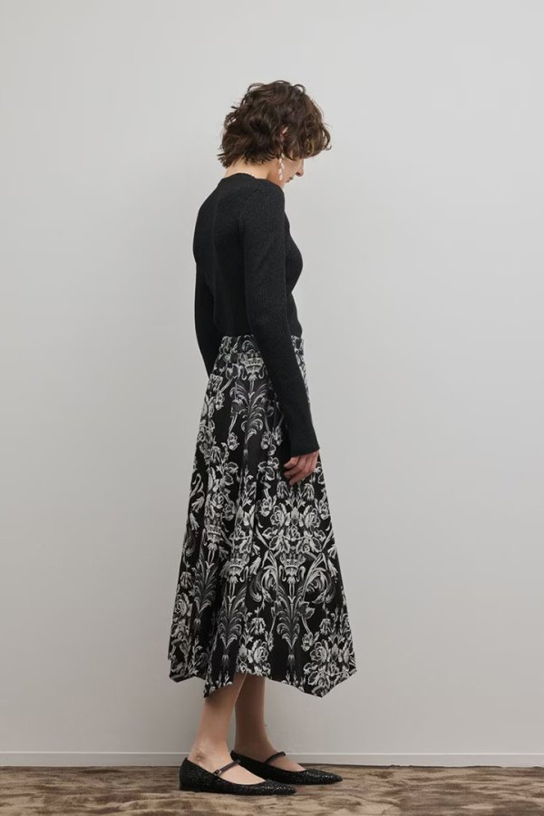 画像4: グレースコンチネンタル｜GRACE CONTINENTAL  オーナメントジャガードハンカチヘムスカート{-BFS} (4)