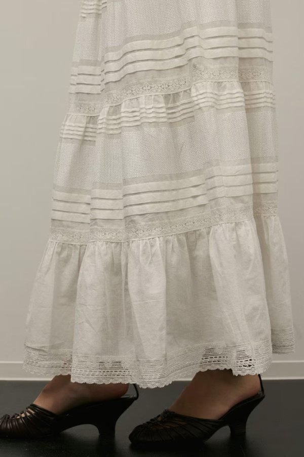 画像9: ★取り寄せリクエスト注文受付中★ グレースコンチネンタル｜GRACE CONTINENTAL  ピンタックティアードスカート{-BFS} (9)